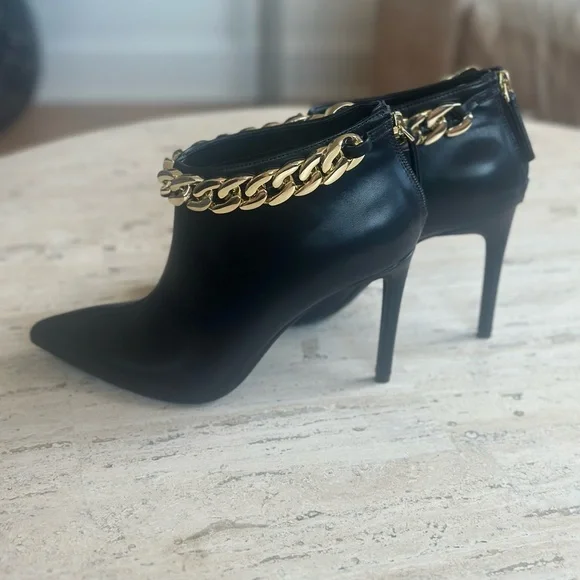 INC ( Macys) Vegan leather w/ gold chain bootie size 8 - Picture 3 of 6